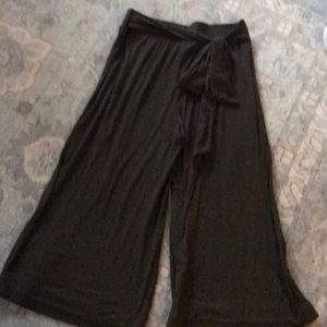 Olive green gaucho pants cropped